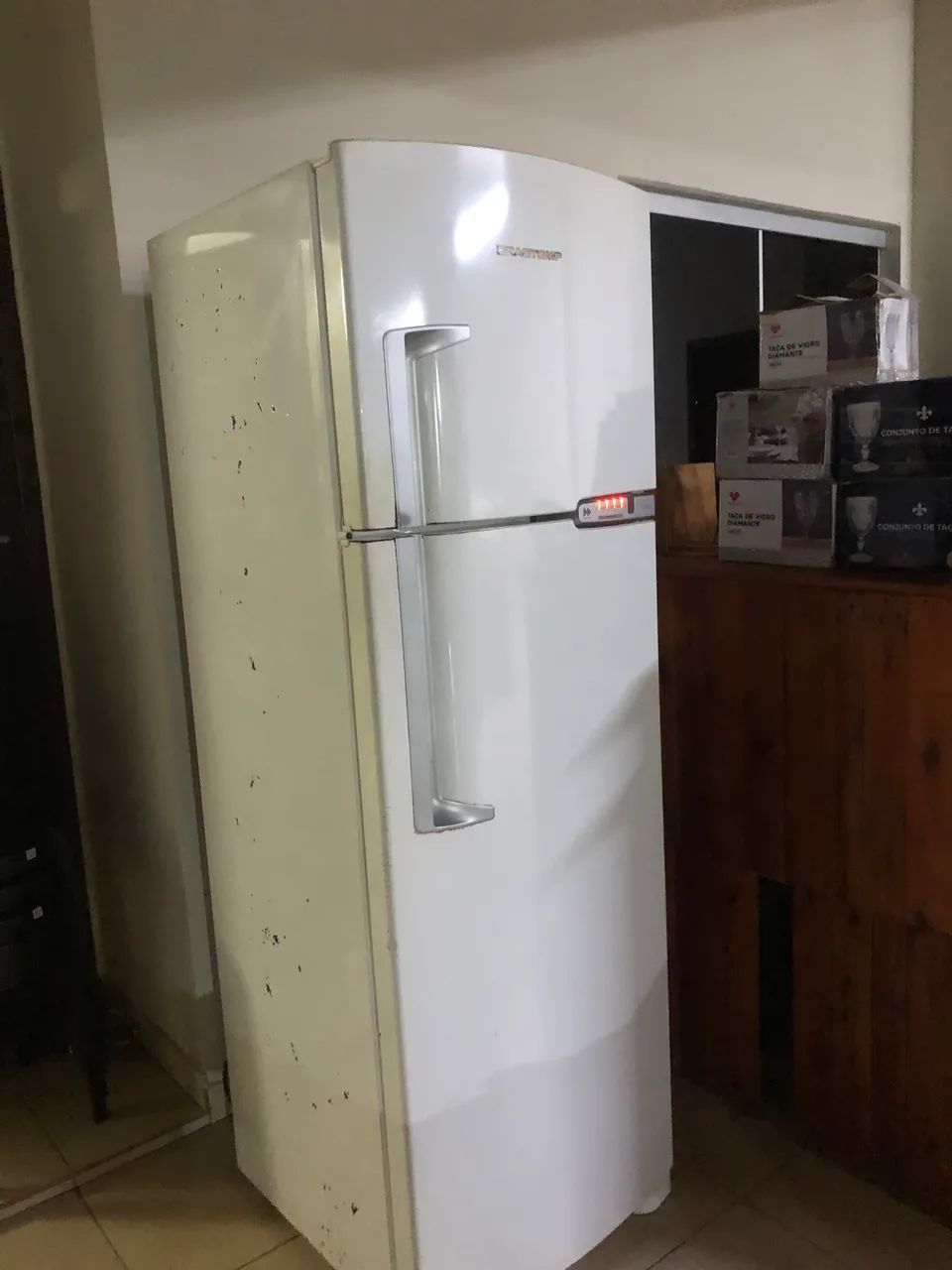 Vendo geladeira  - Foto 2
