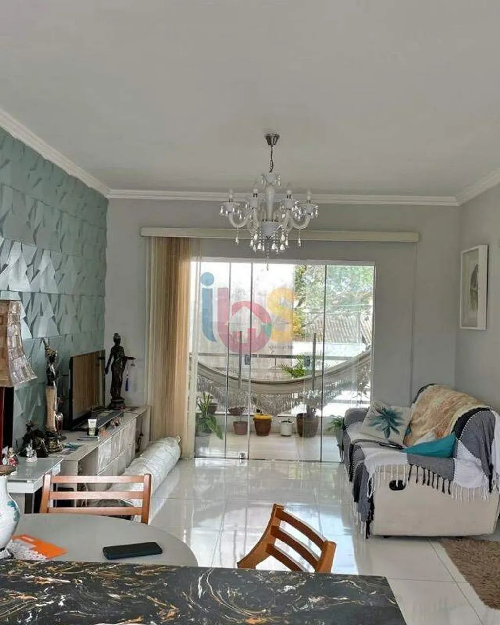 VENDO APARTAMENTO NO TABAPIRI