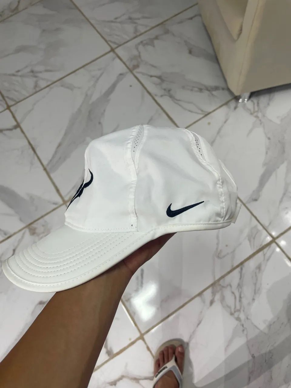 vende-se bone nike DRY-FIT - Foto 2