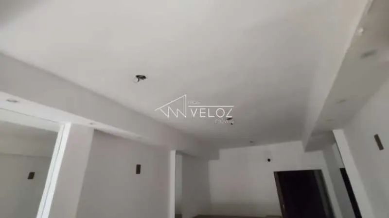 Loja : / Comercial / Centro