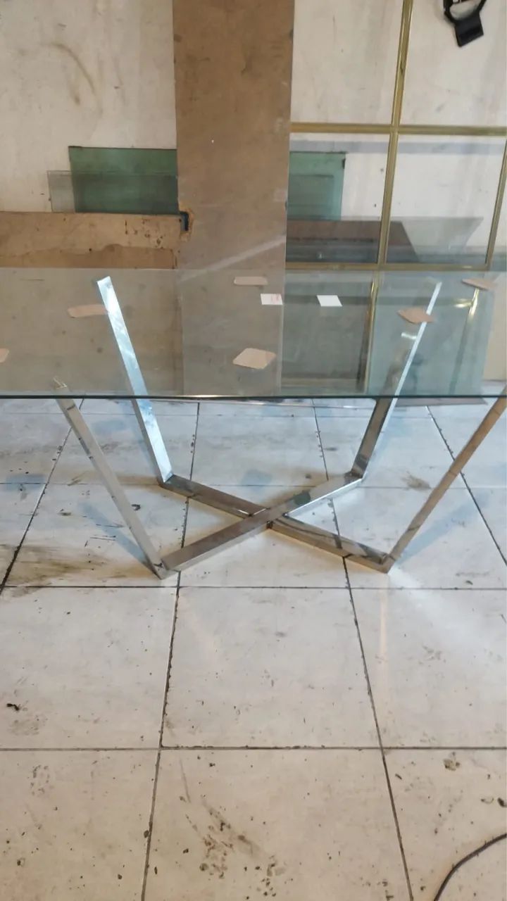 MESA EM AÇO INOX E VIDRO TEMPERADO