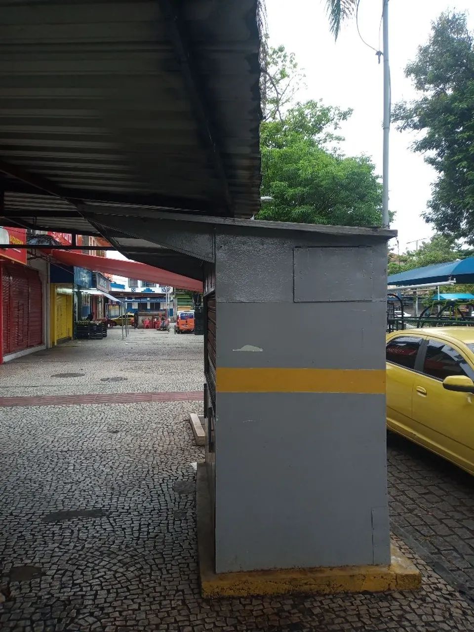 Banca de jornais para alugar.