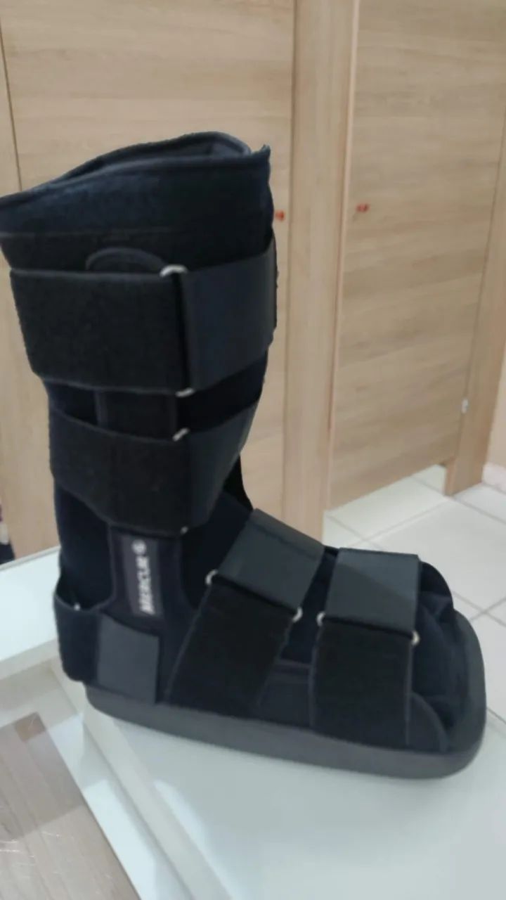 Bota robofoot R$189,00