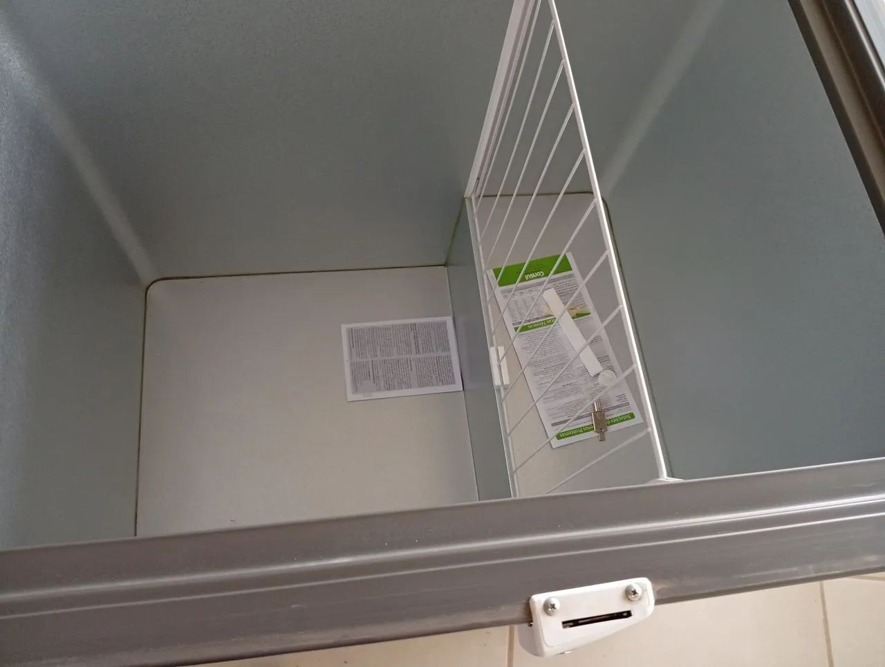 Freezer vertical novo, ainda sem uso - Foto 2
