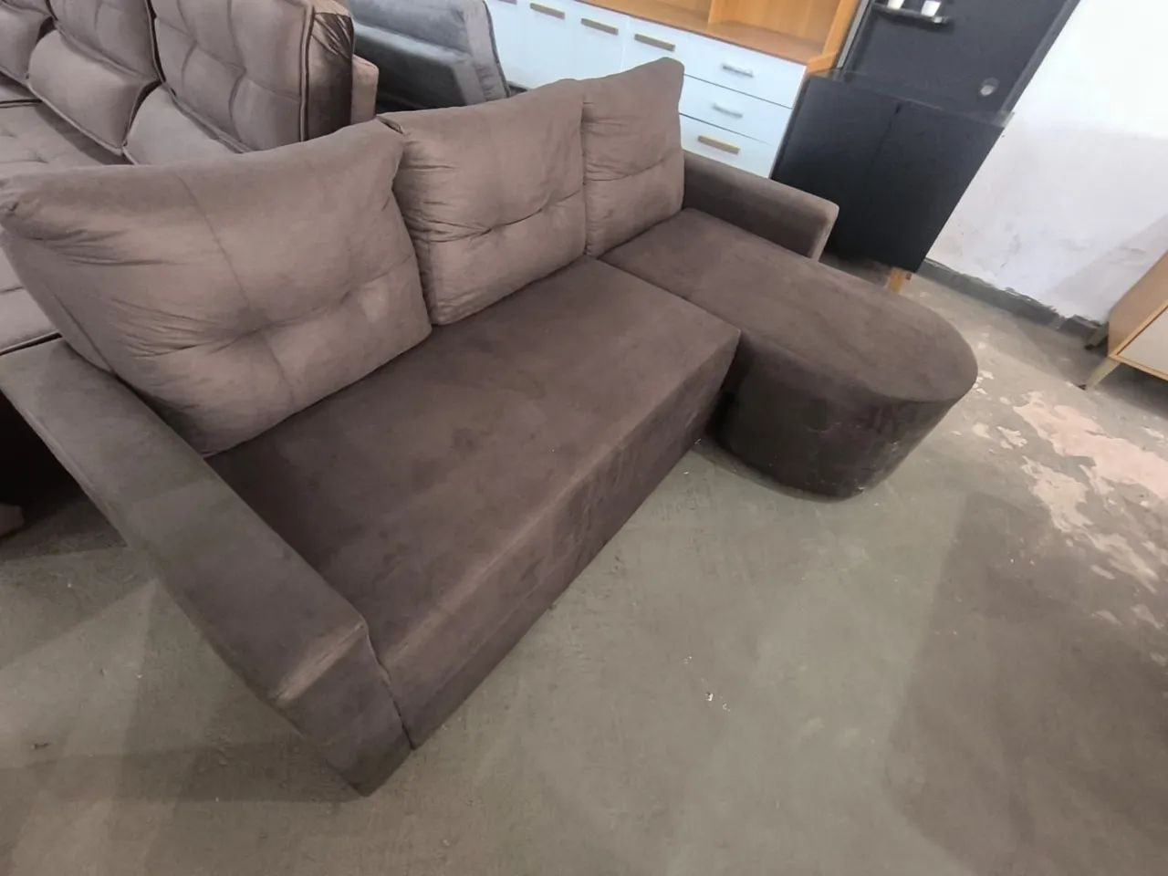 Sofá cheise novo na promoção 