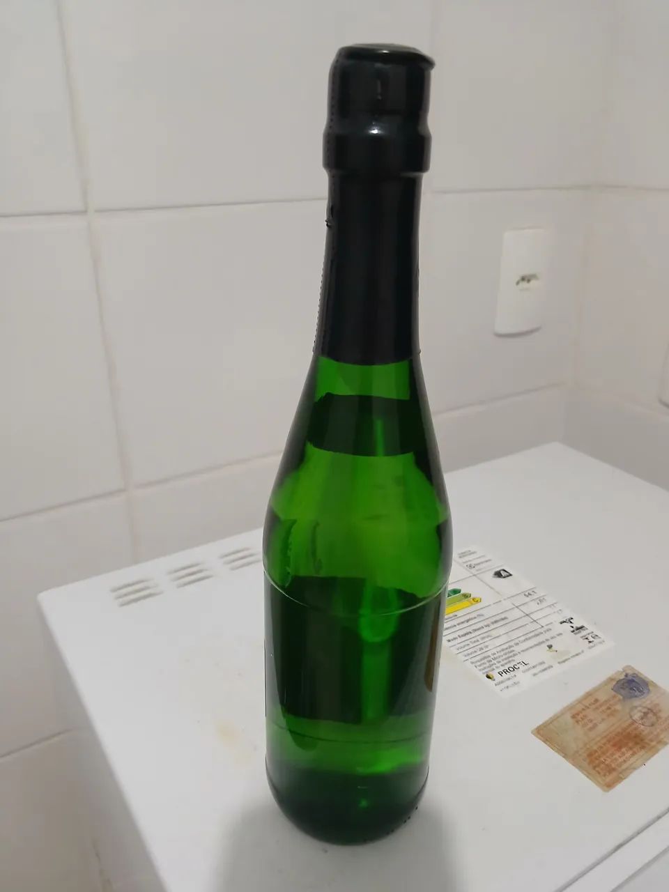 vendo duas garrafas de vinho - Foto 5