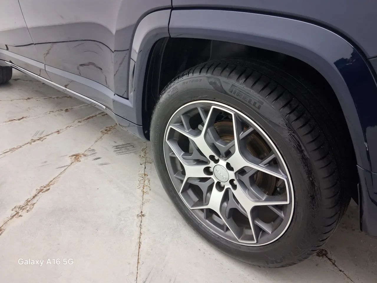 Jeep Commander Overland T270 1.3 TB Flex Aut., foto 12 de 18