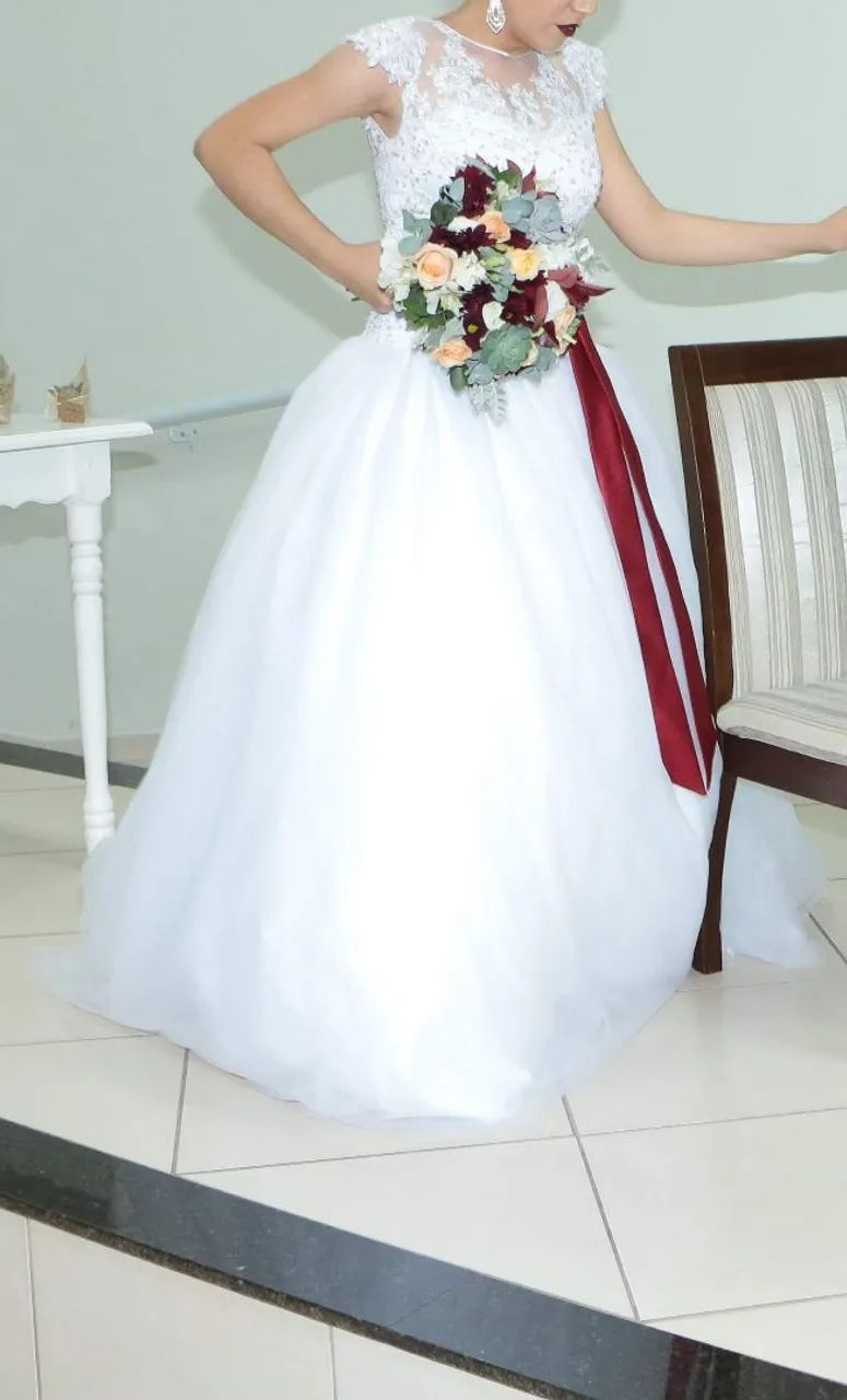 Vestido de Noiva em Otimo Estado - Foto 2