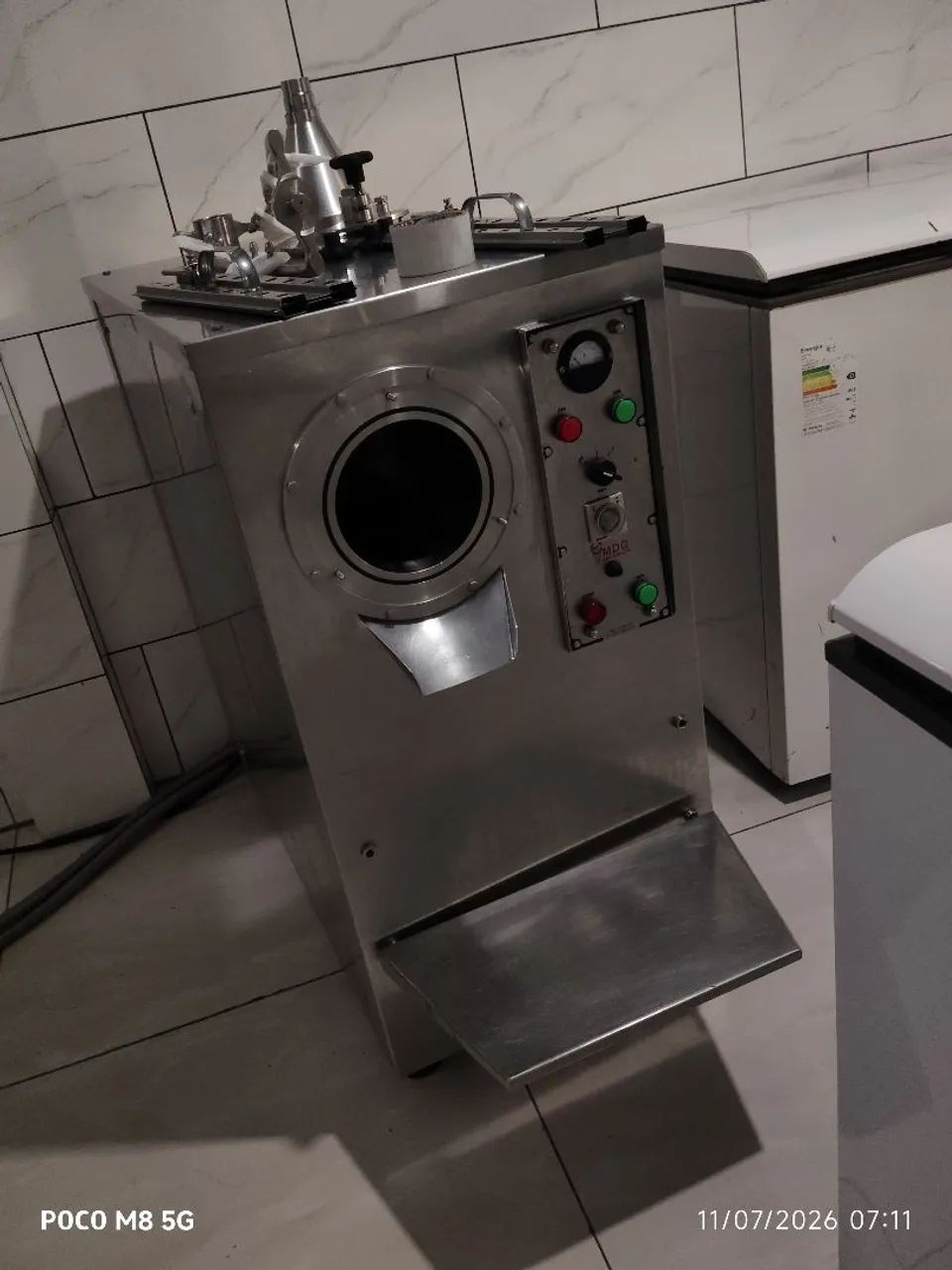 Troco equipamento de sorveteria completo só trabalhar  - Foto 3