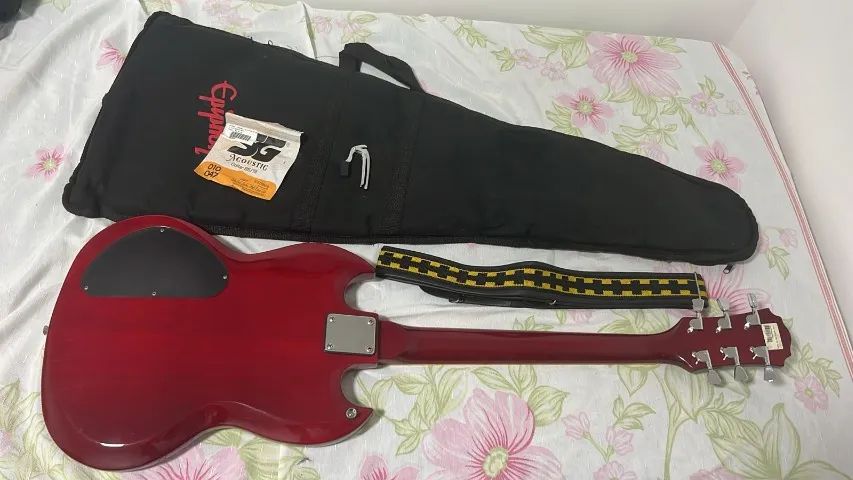 ? Kit Guitarra SG Dolphin + Amplificador Meteoro NDR15 + Acessórios - Foto 2