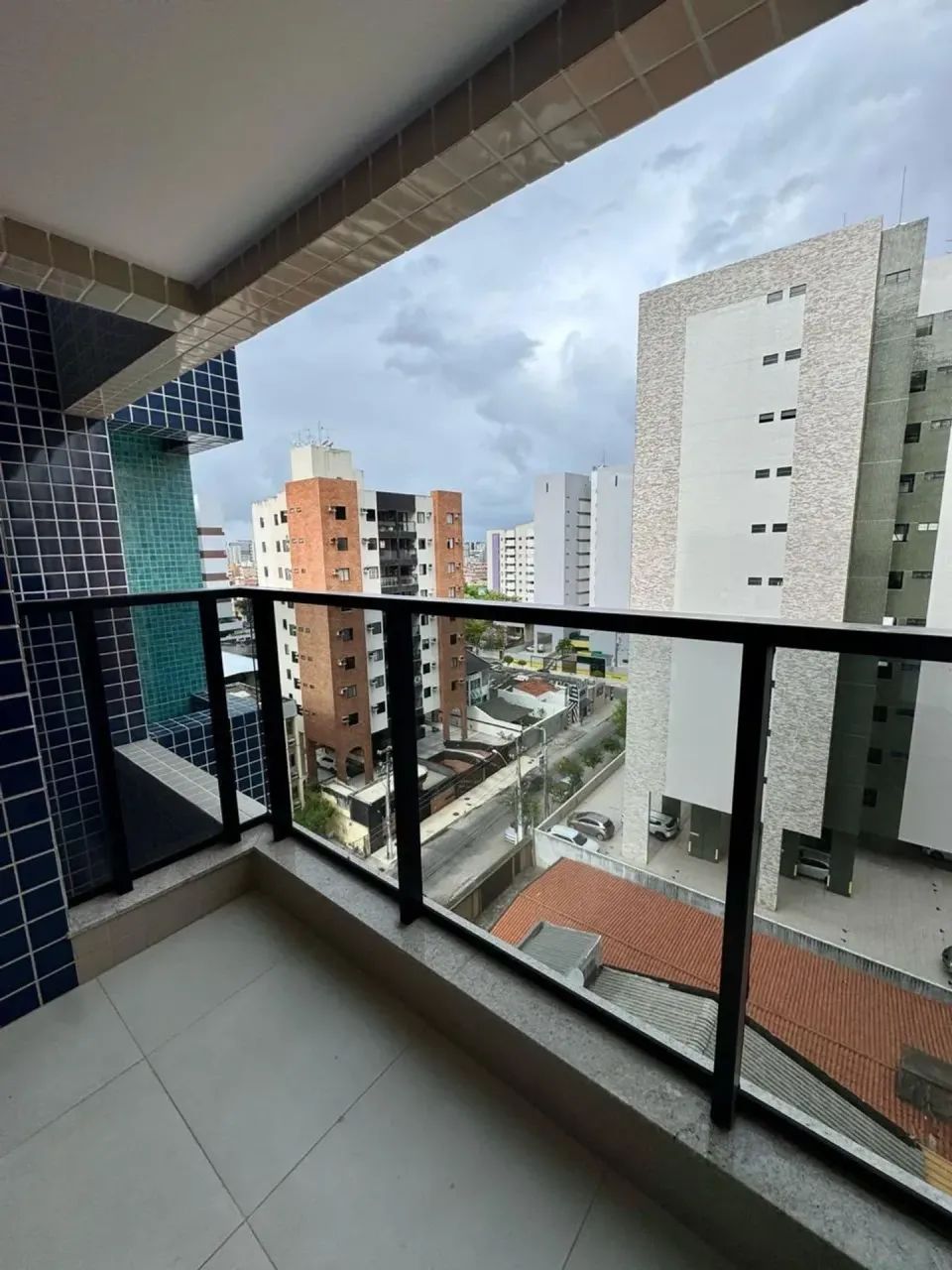 PS ALUGO APTO COM 2/4 e 01 SUITE COM VARANDA em Ponta Verde - Maceió - AL - Foto 5
