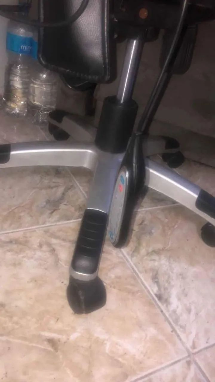 cadeira com massagem - Foto 3