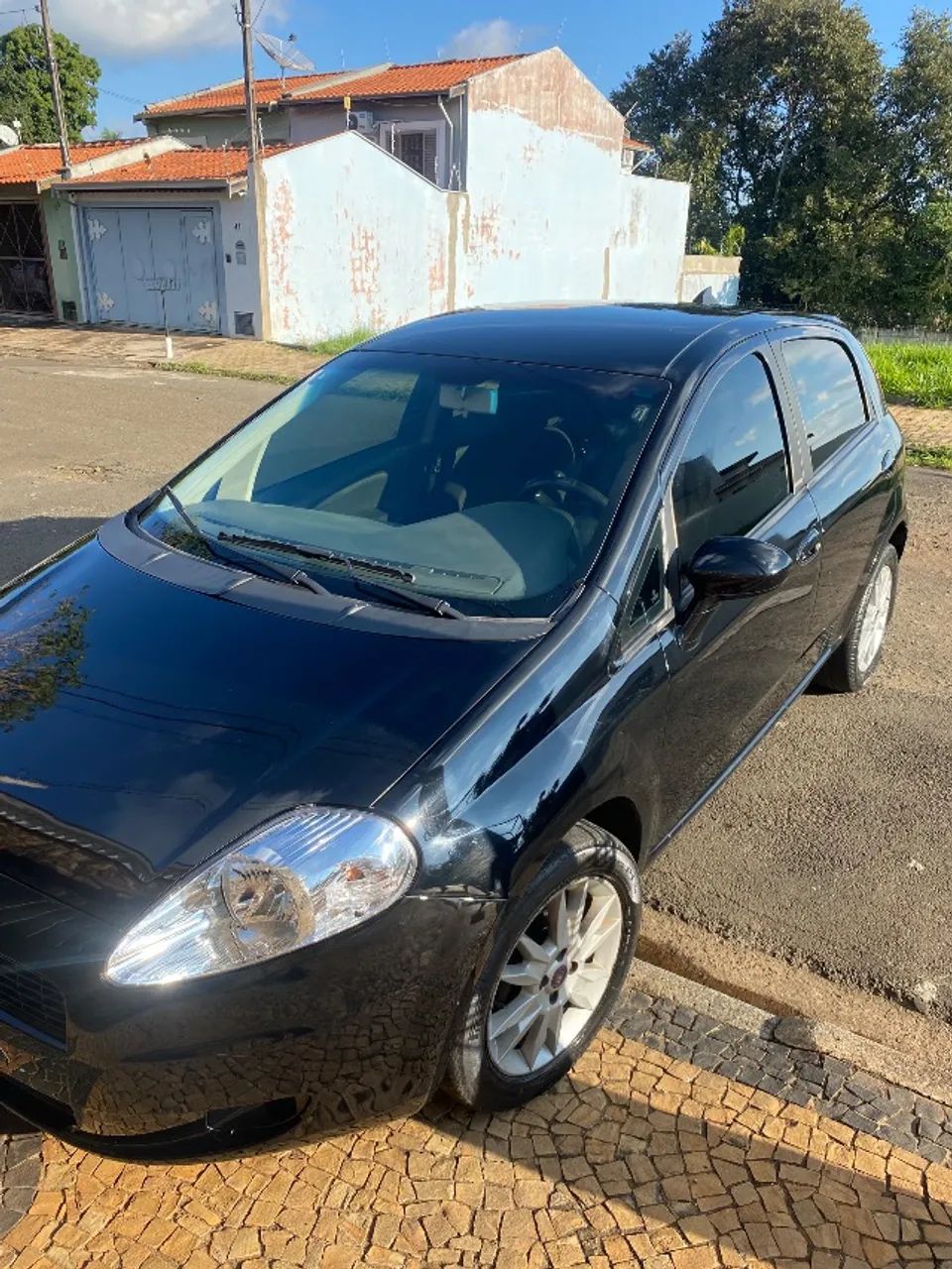 Fiat Punto ESSENCE 1.6 FLEX 16V 5P 2011