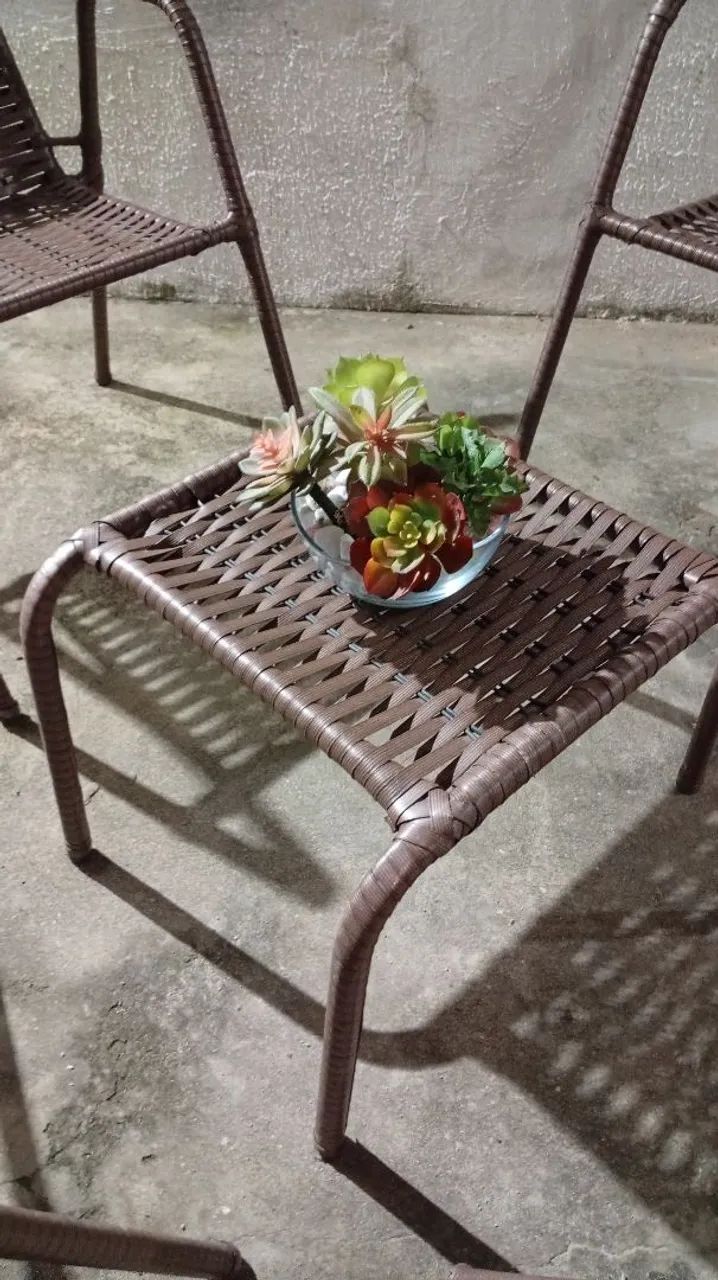 Vendo Conjunto de cadeiras e mesa - Foto 5