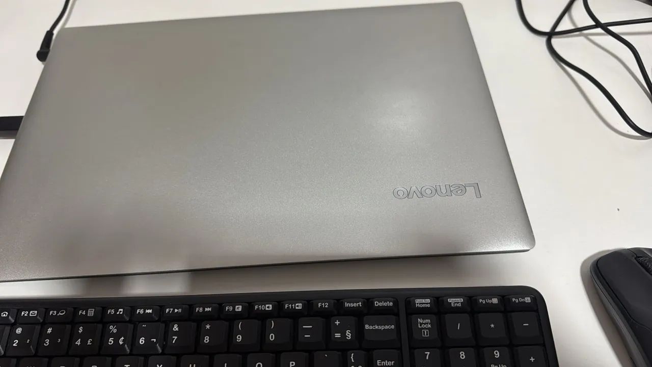 Vendo notebook Lenovo  - Foto 2