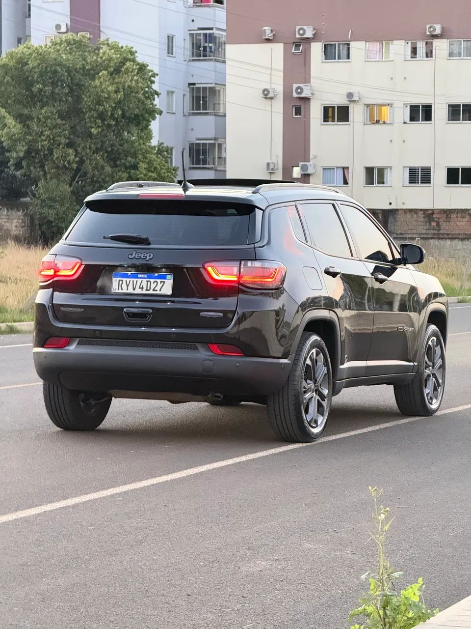 Jeep Compass Longitude Night Eagle 1.3 Flex 2025 - Foto 3