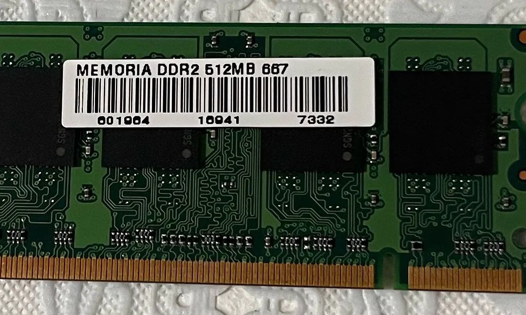 Memória DDR 2  512MB