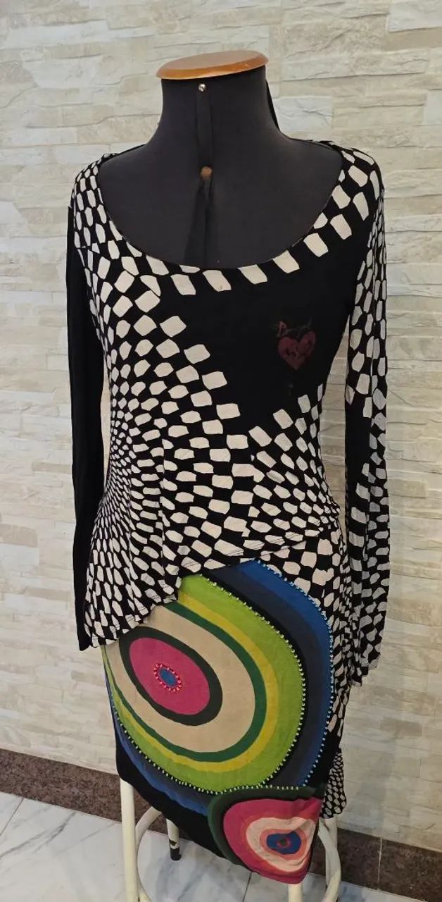 VESTIDO DESIGUAL  - Foto 2