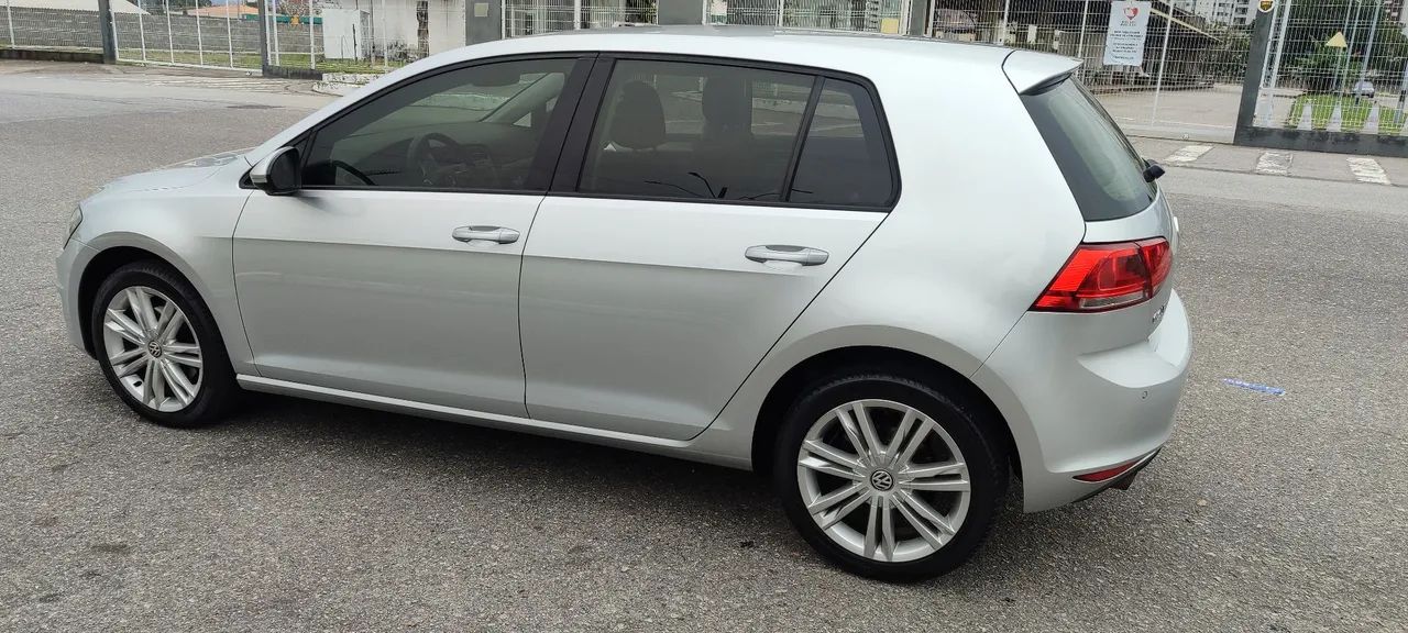 Volkswagen Golf Comfortline 1.0 TSI Total Flex Mec. 2017 - Foto 3