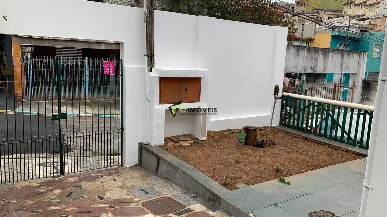 Casa Térrea no Bairro do Limão com Sala Ampla, 2 Dormitórios e 3 Vagas - Foto 3