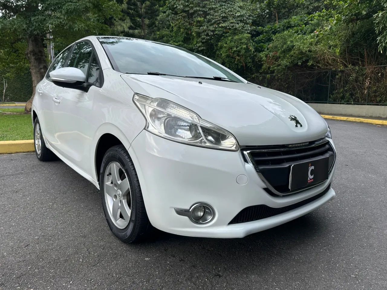Peugeot 208 Active/active Pack 1.5 Flex 8V 5P 2014 - Foto 2