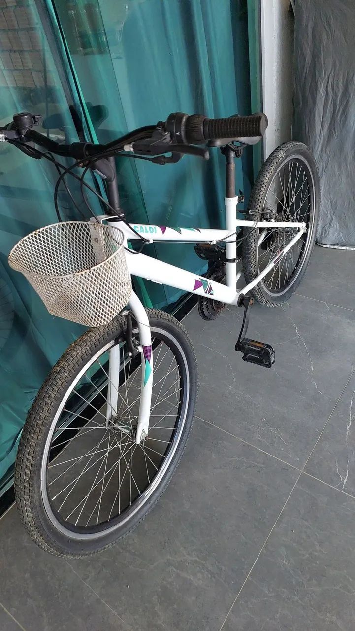 Bicicleta caloi ceci aro 24 semi nova  - Foto 4