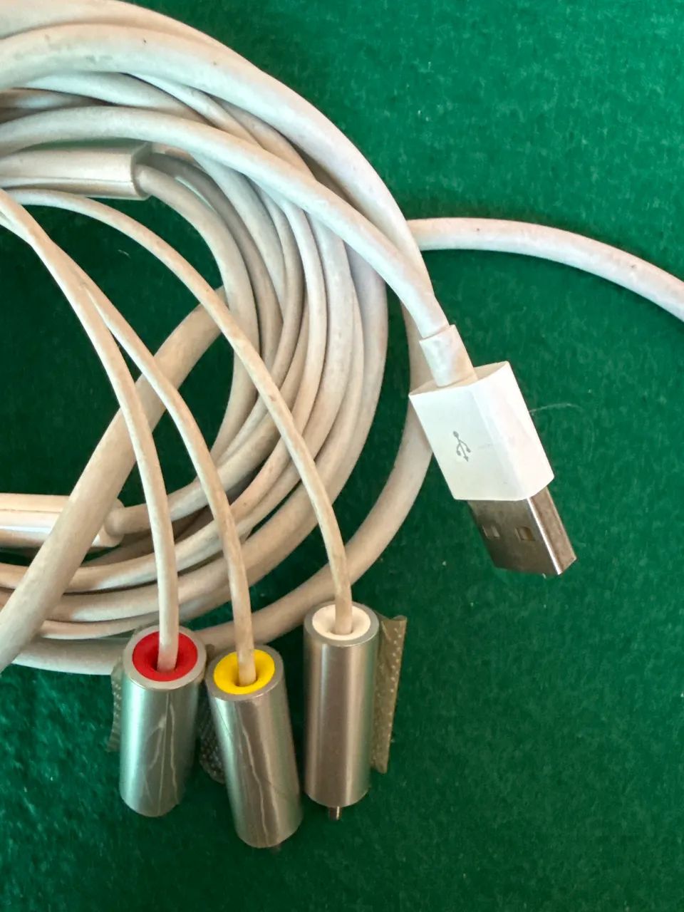 Cabo Rca USB 30 pinos Apple  - Foto 2