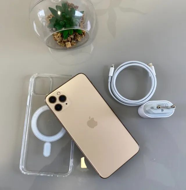 iPhone 11 Pro Max 256GB Gold - Celulares e Smartphones - Jardim