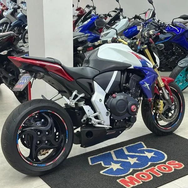 HONDA CB 1000R 2014 - Foto 2