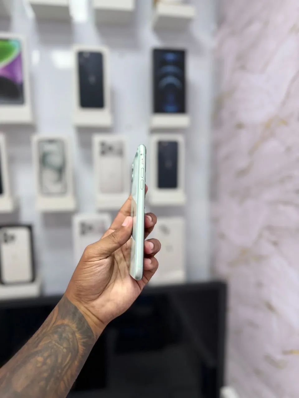 IPHONE 11 64 GB TELA NOVA  - Foto 5