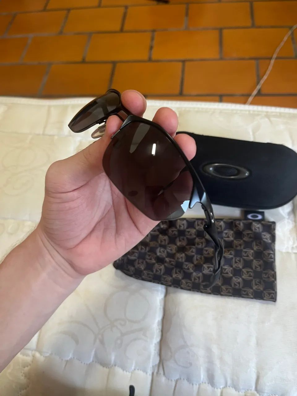 Óculos Oakley Wire Tap 2.0 - original com case rígida - Foto 2