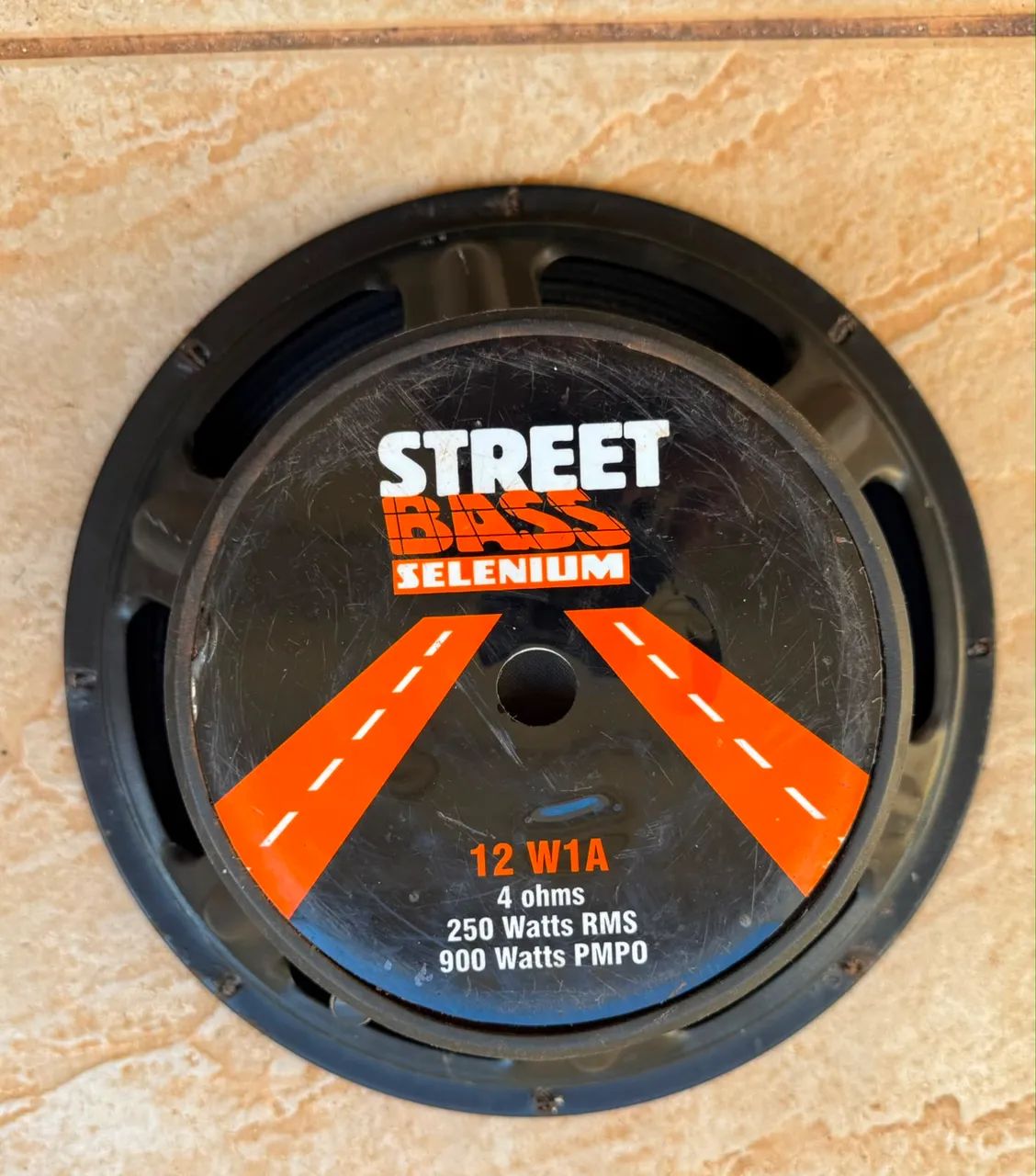 Auto falante Selenium Street Bass de 12 polegadas com 250 Watts RMS 4 ohms - Foto 2