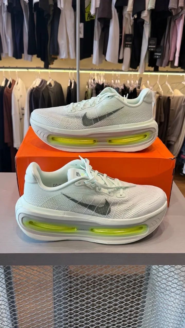 Nike Vomero Premium Barely Volt - Foto 2