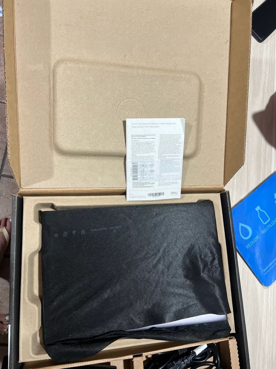 Notebook Dell 5402 i7 11th 32Ram  512 TB Nvidia MX330 Win 11 Pro - Foto 4
