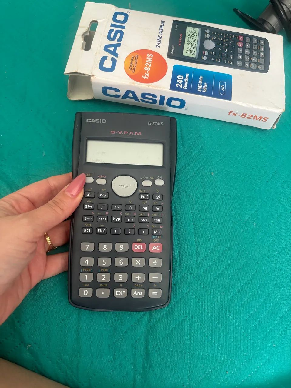 Calculadora científica usada poucas vezes  - Foto 4