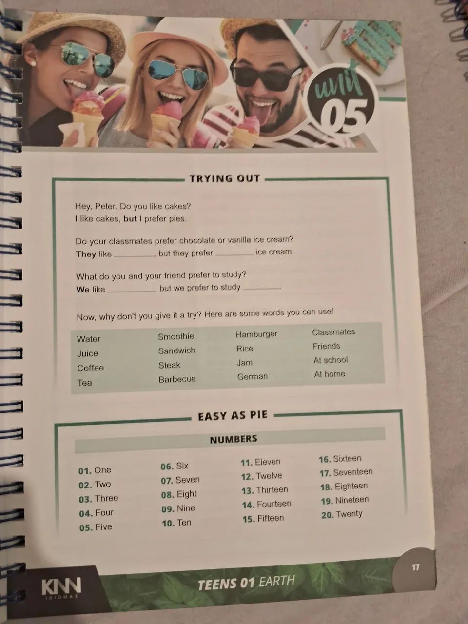 Livro de inglês KNN 