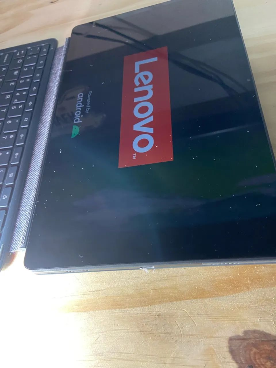 Tablet Lenovo com capa e teclado. TB-j606f 128 Gb