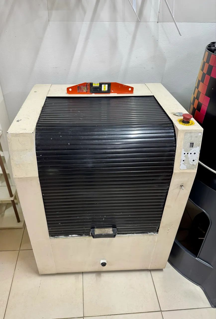 Máquina Tintométrica Suvinil Completa + Batedor de Tintas  - Foto 3