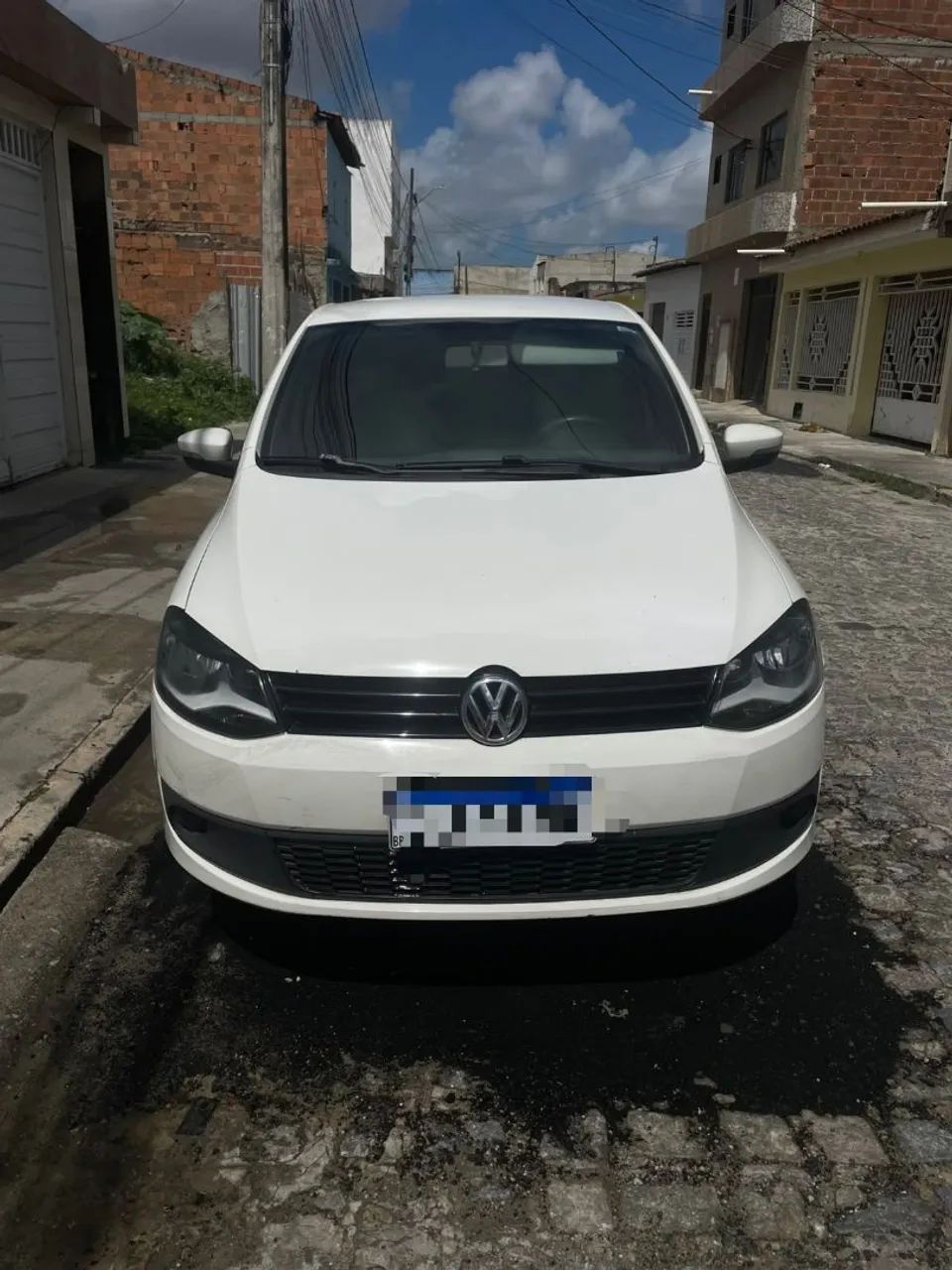 Volkswagen Fox 1.0 MI Total Flex 8V 5P 2013 - Foto 2