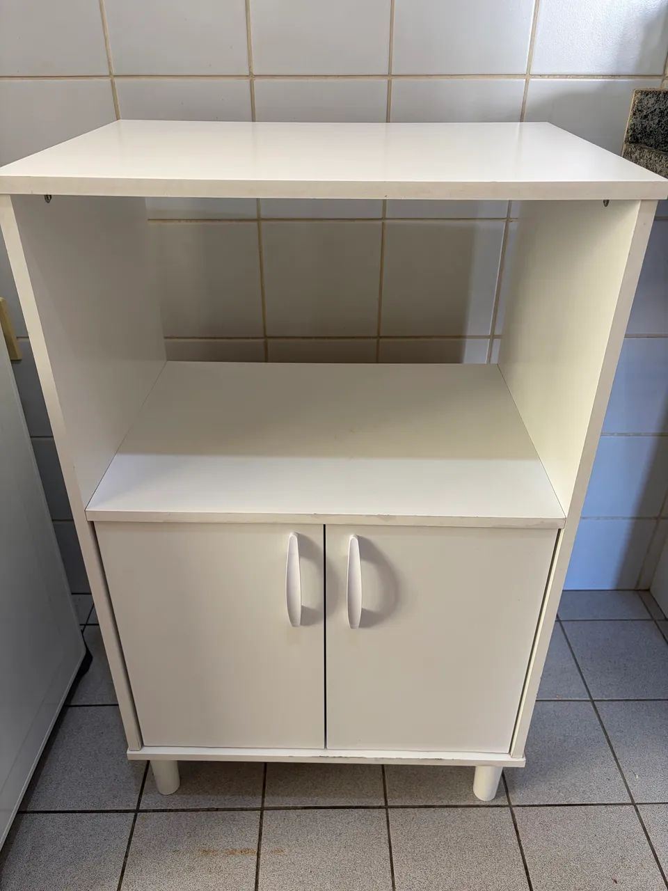 Vendo móvel para microondas e bebedouro 