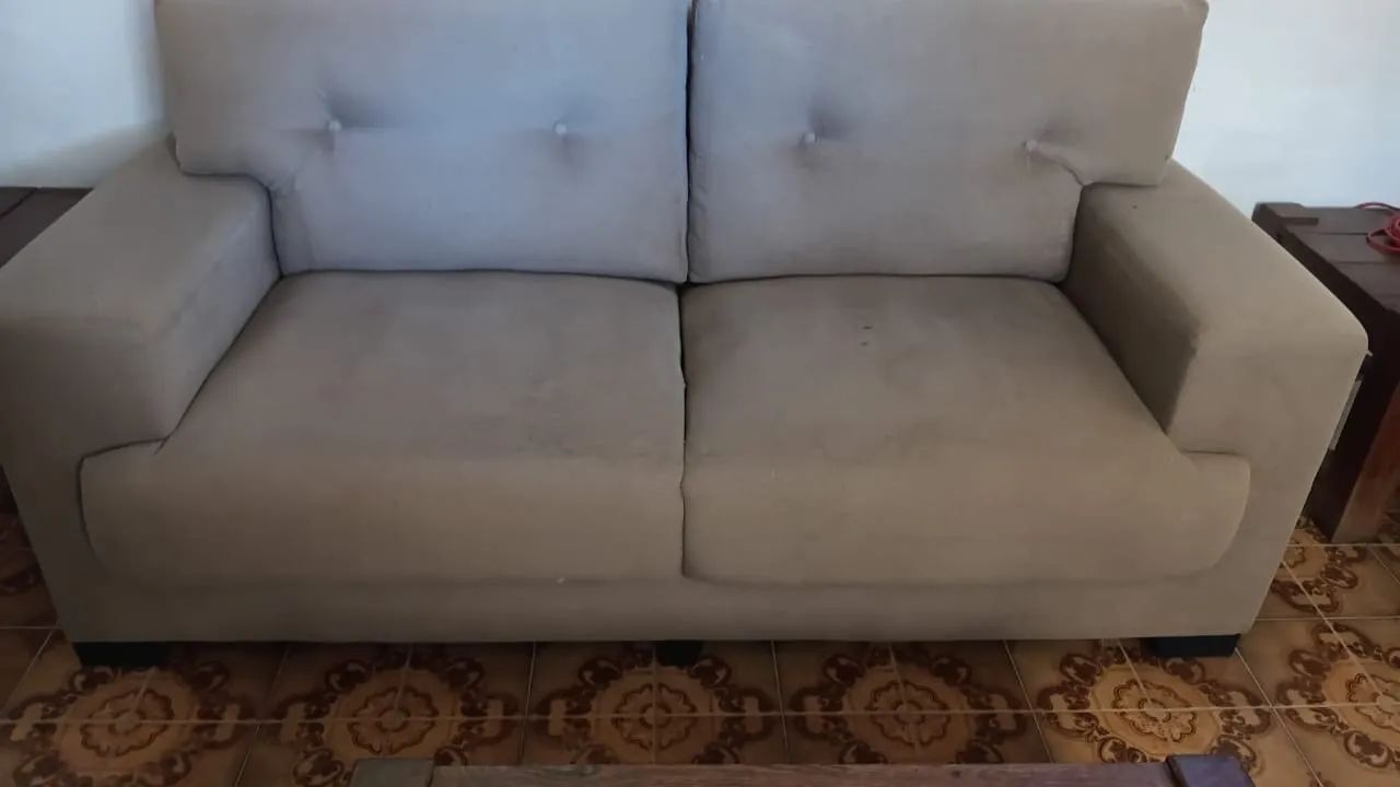 Sofá Simples Bege 