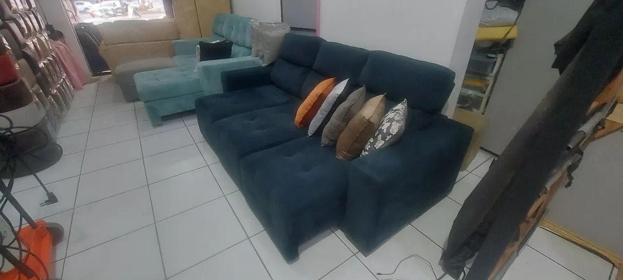 SOFÁ RETRÁTIL E RECLINÁVEL SEMI NOVO  - Foto 2
