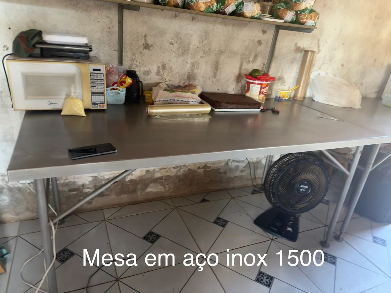 Vendo mesa em inox grosso e grande! - Foto 2