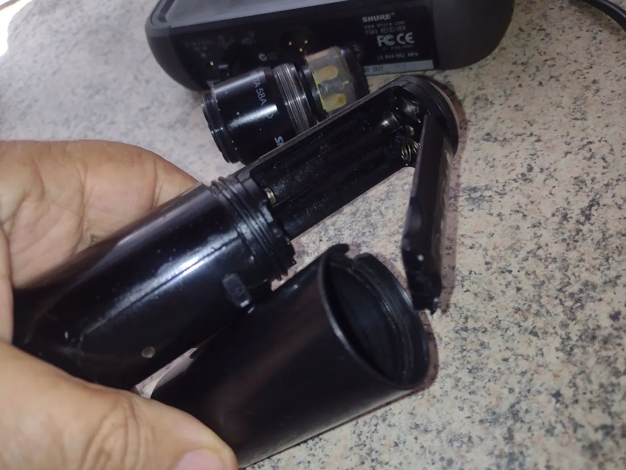 MICROFONE SEM FIO SHURE PGX4  - Foto 3
