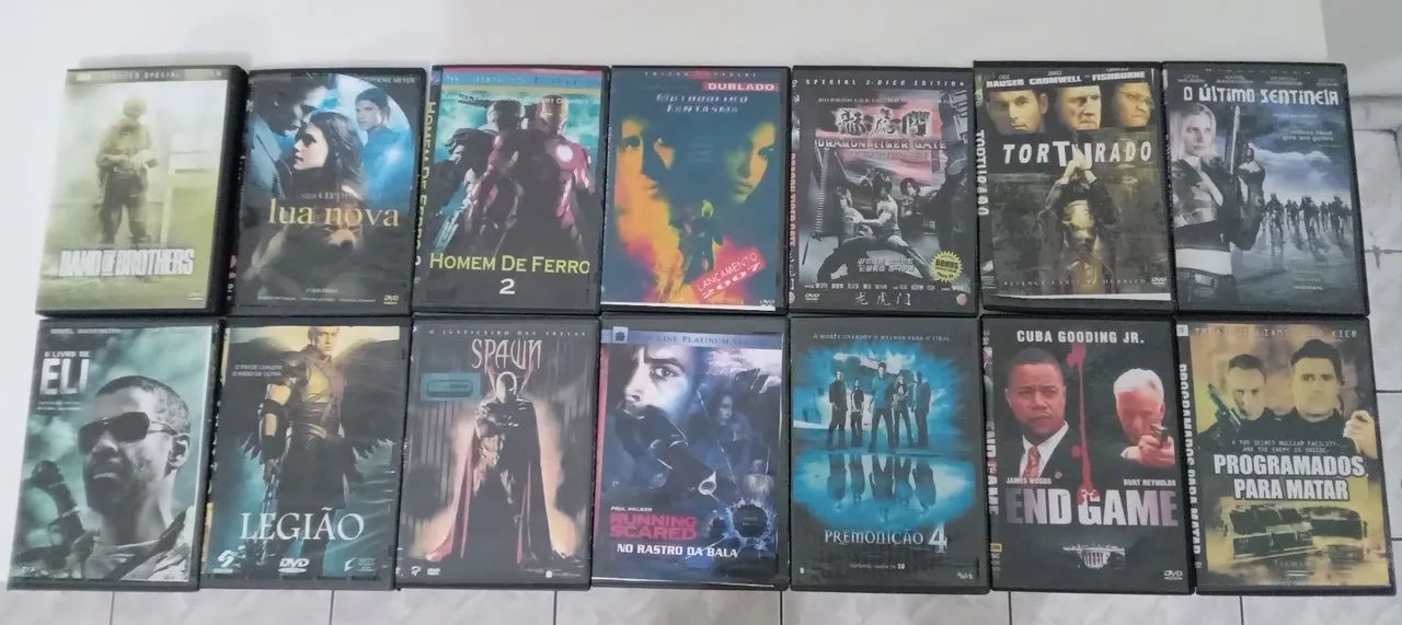 Lote com 302 DVDs de Filmes