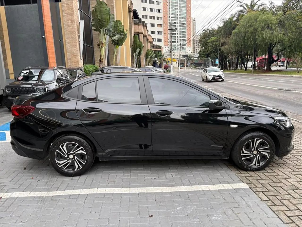 Chevrolet Onix Plus LT 1.0 12V TB Flex Aut. 4P, foto 9 de 20
