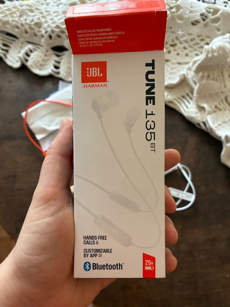Fone Bluetooth JBL Tune 135 - Foto 4
