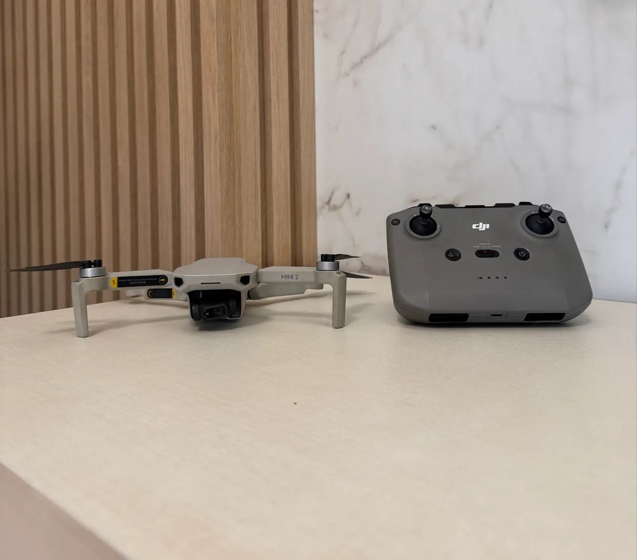 DRONE DJI MINI 2 STANDARD (CONTROLE SEM TELA)