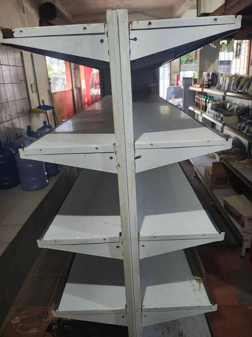 PRATELEIRAS DE CENTRO - Foto 2