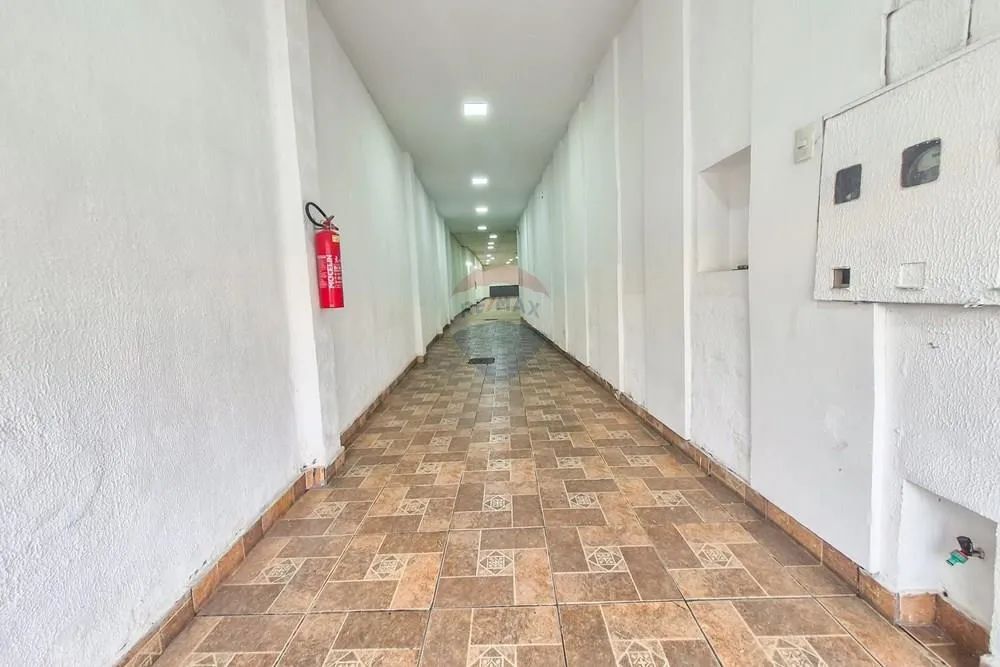 Loja ampla com 212m2 e dois pavimentos na Benjamin Constant - Foto 3